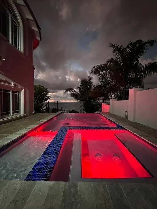 Mosaic Luxury Villa Hopewell 0*,