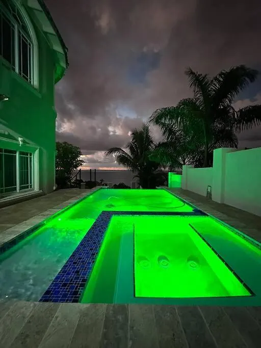 Mosaic Luxury Villa Hopewell